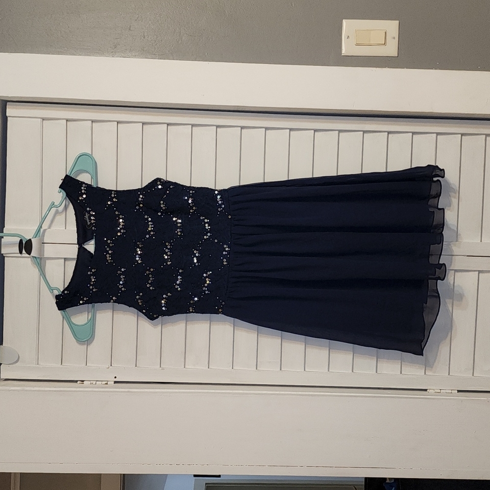 Speechless midnight bue dress